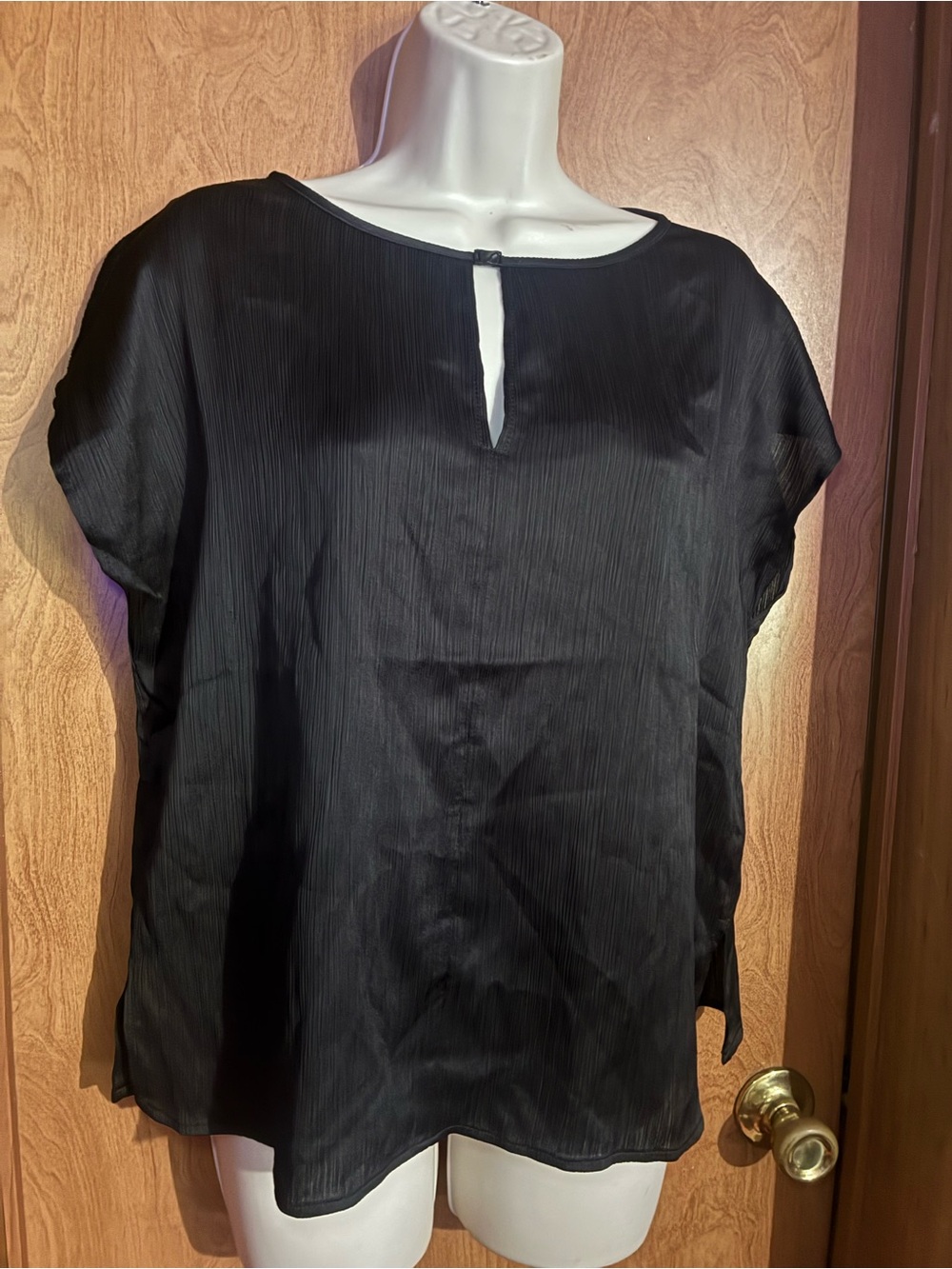 Calvin Klein Black Short Sleeve Keyhole Blouse
